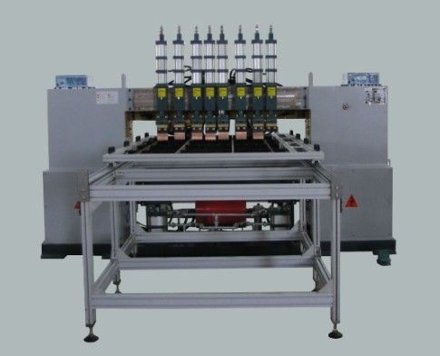 Automatic loading and unloading automatic multi-head gantry type metal mesh welding machine
